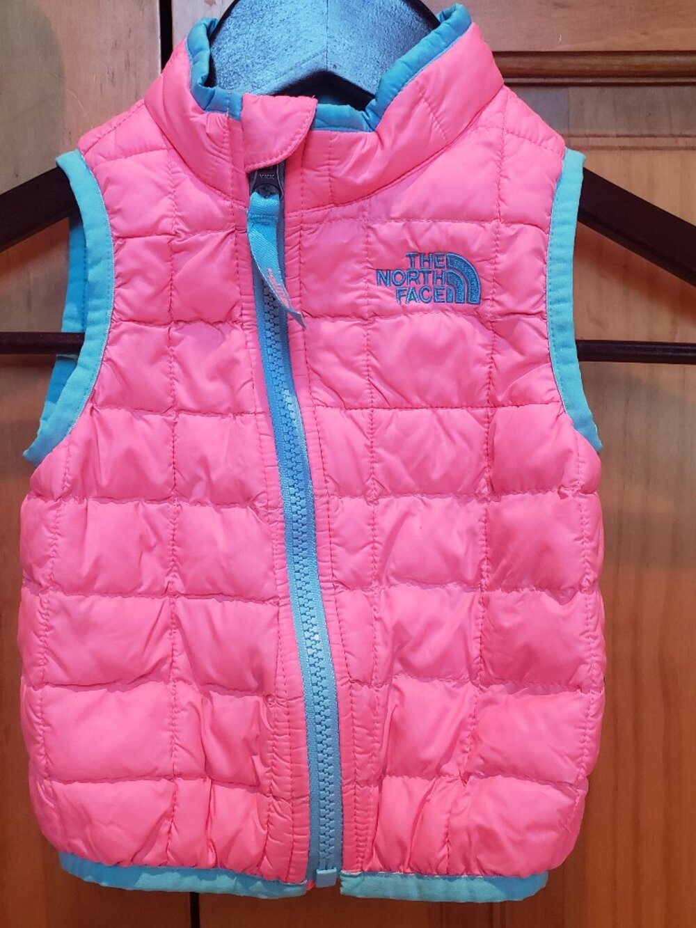 The North Face Thermoball Vest Sz 6-12 month Pink Blue Infant Cozy Fall Puffer